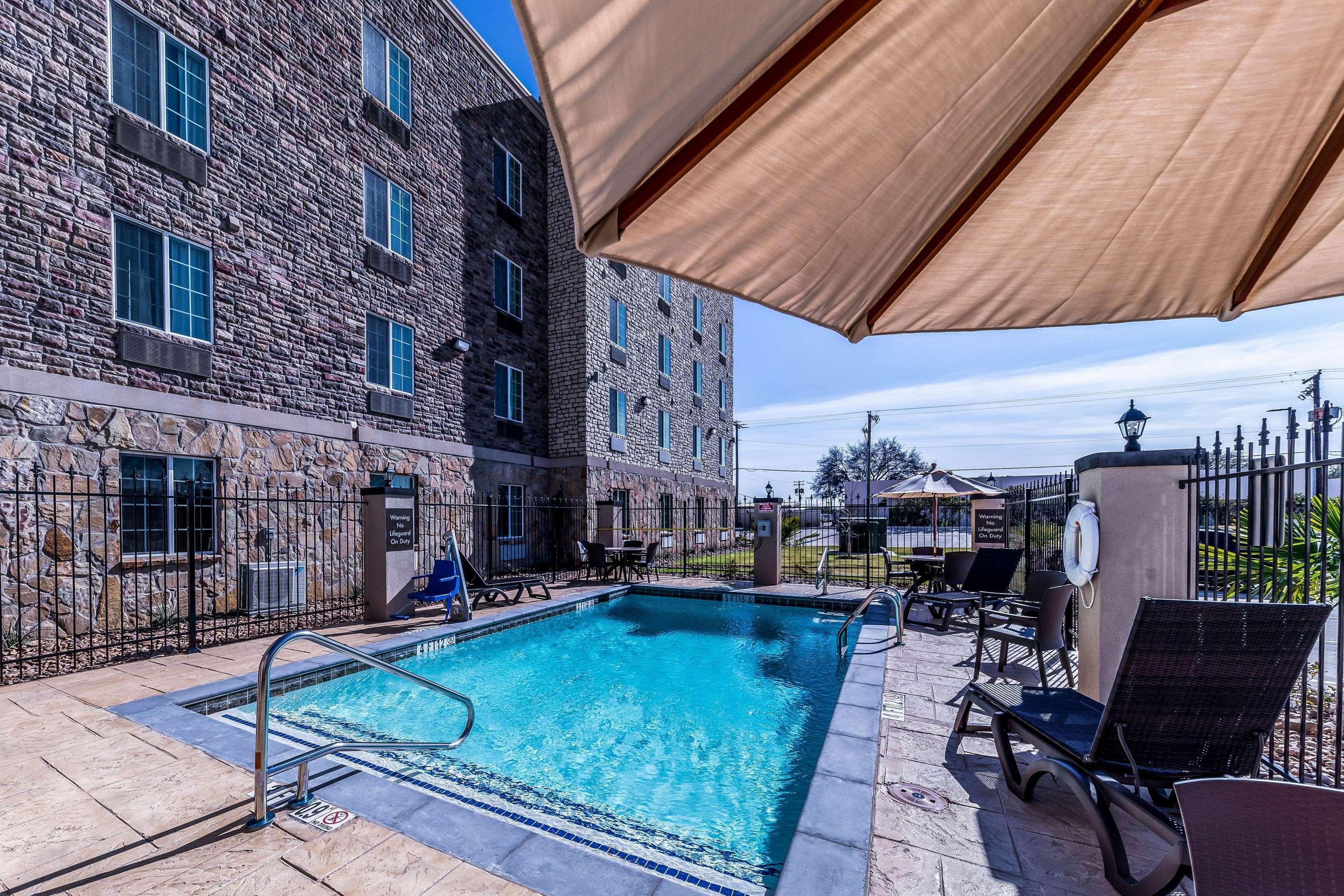 Comfort - Arlington North Hotel